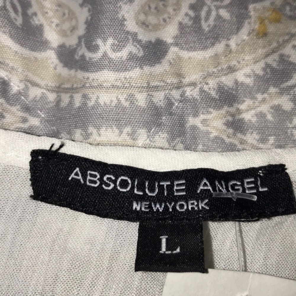 White Sleeveless Top - Picture 2 of 2